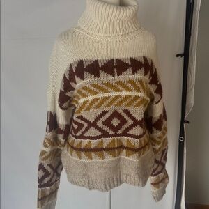 Elsamanda made in Italy sweater size LARGE cream and earth tone colors very nice